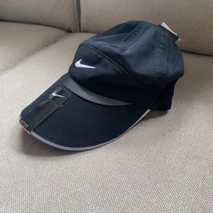 Women's Running Cap
Nike Dri-FIT